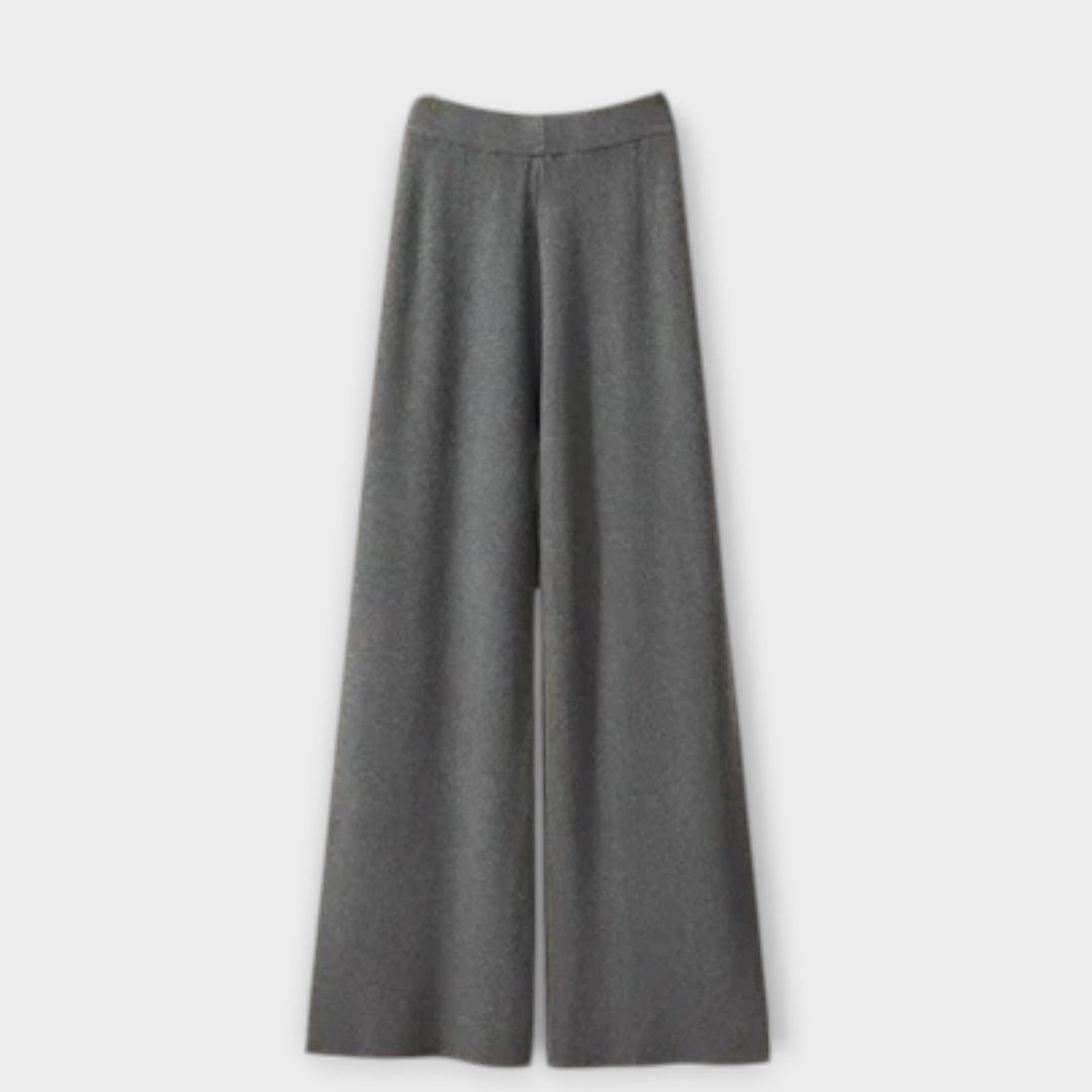 Sandra - Mugav kolmest osast komplekt