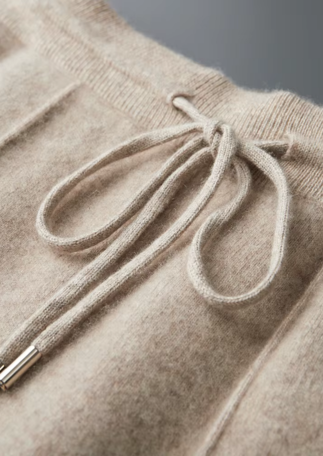 TALVAMAA | Sada PURE Ekstra-Hästi Hõbe Merino Villa Luzzo