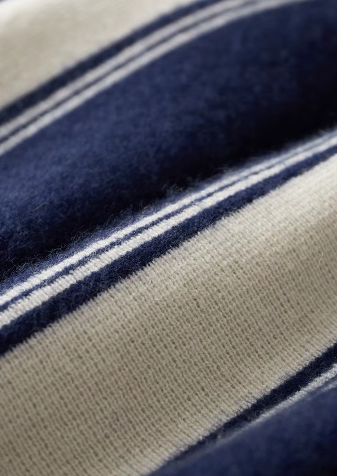 TALVAMAA | PUHAS MERINO VILL DAMIEN TASS