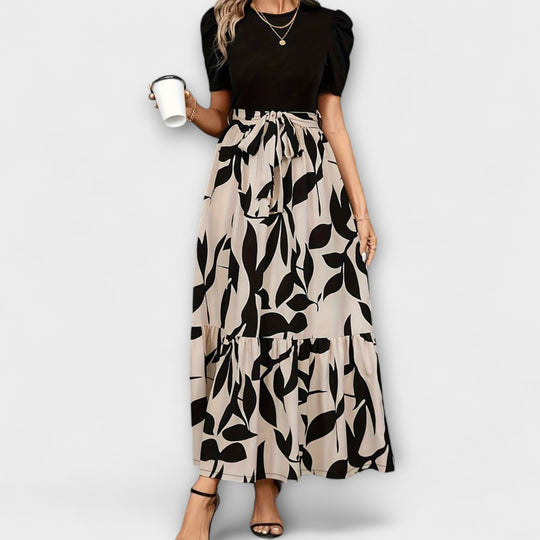 Luna - Suvine kleit lillemustriga ja ümmarguse kaelusega