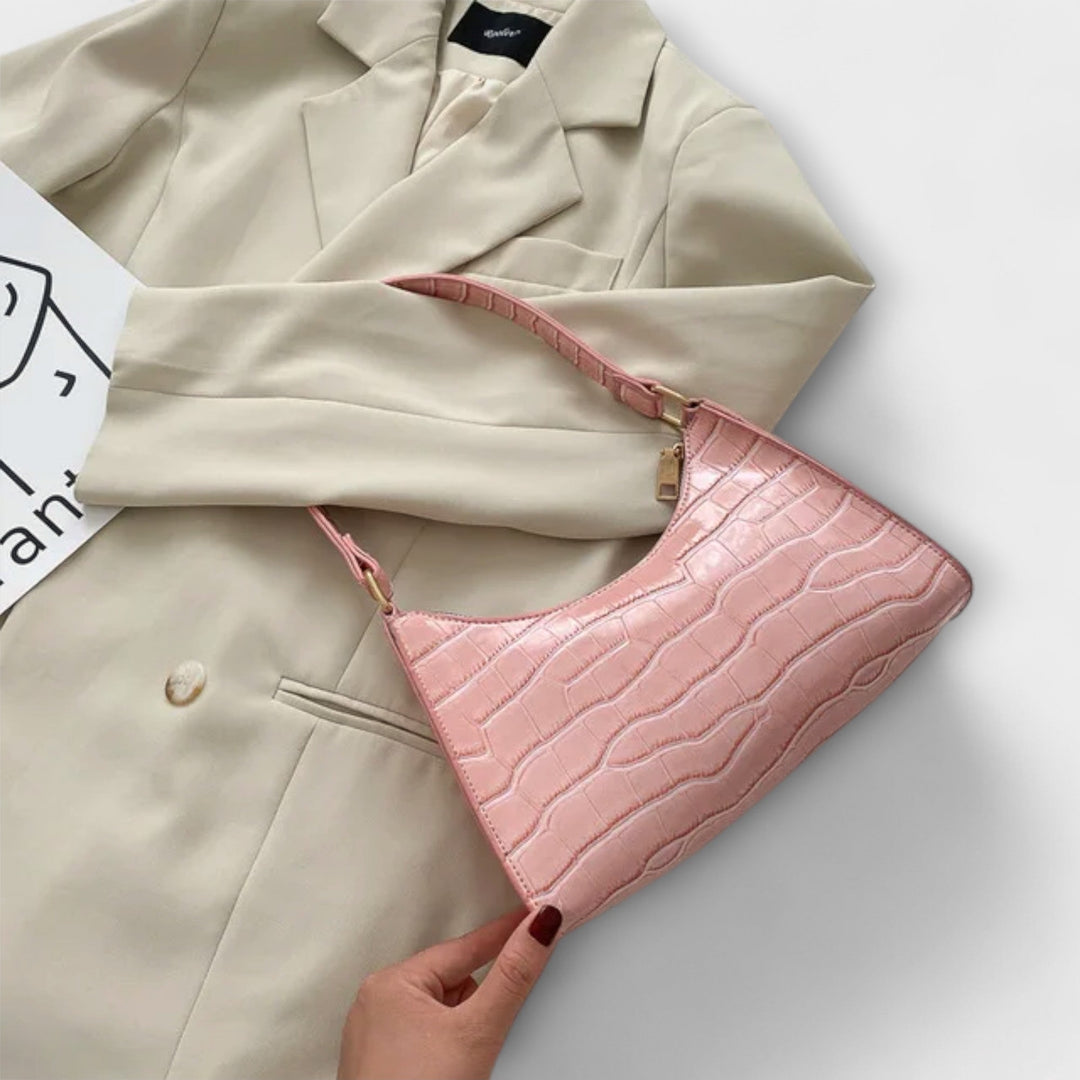 Lora. - Läikiv nahk käekott