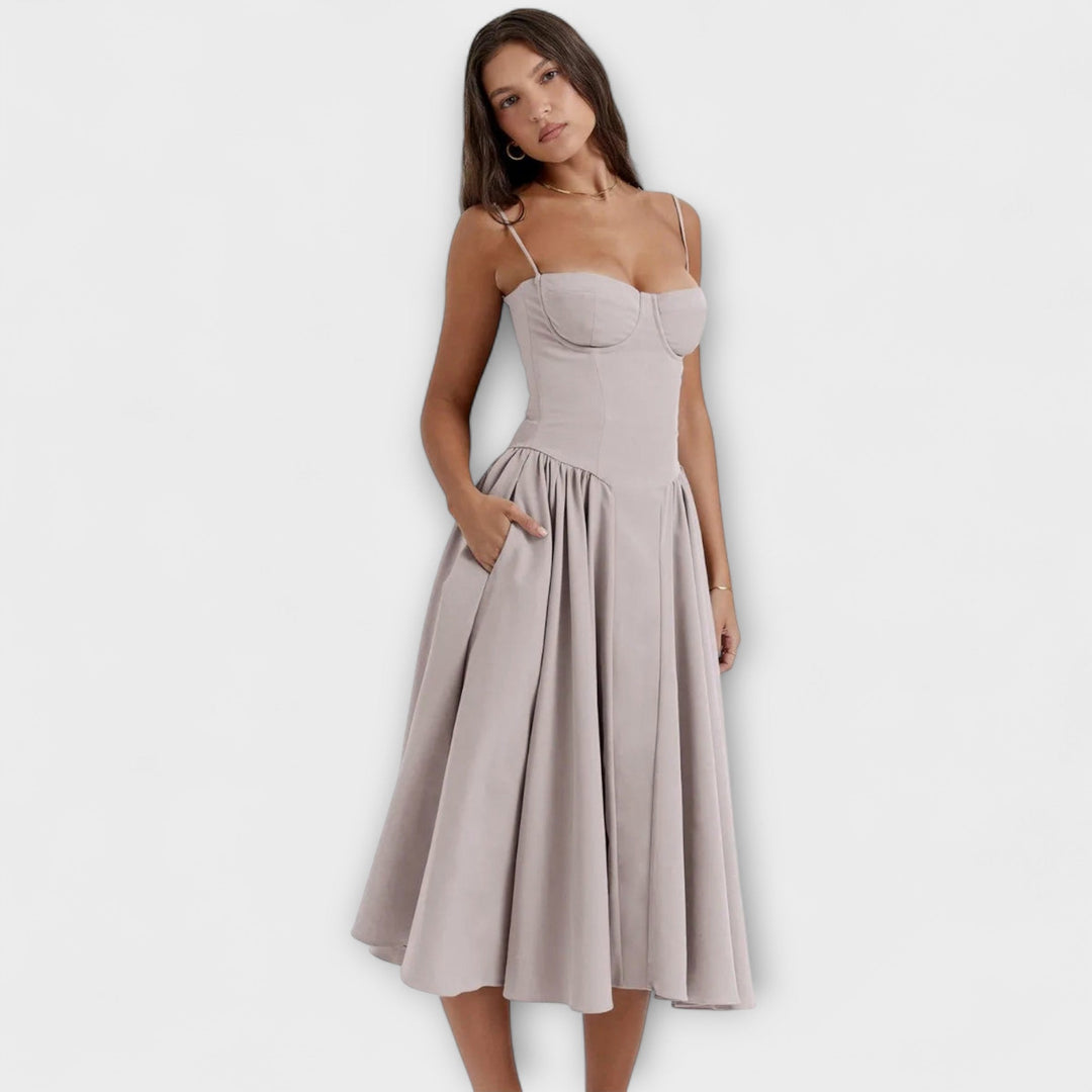 Rosalie - Erakordne ilma varrukateta korseti kleit