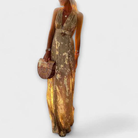 Kleit V-kujulise kaelusega ja läikivate detailidega