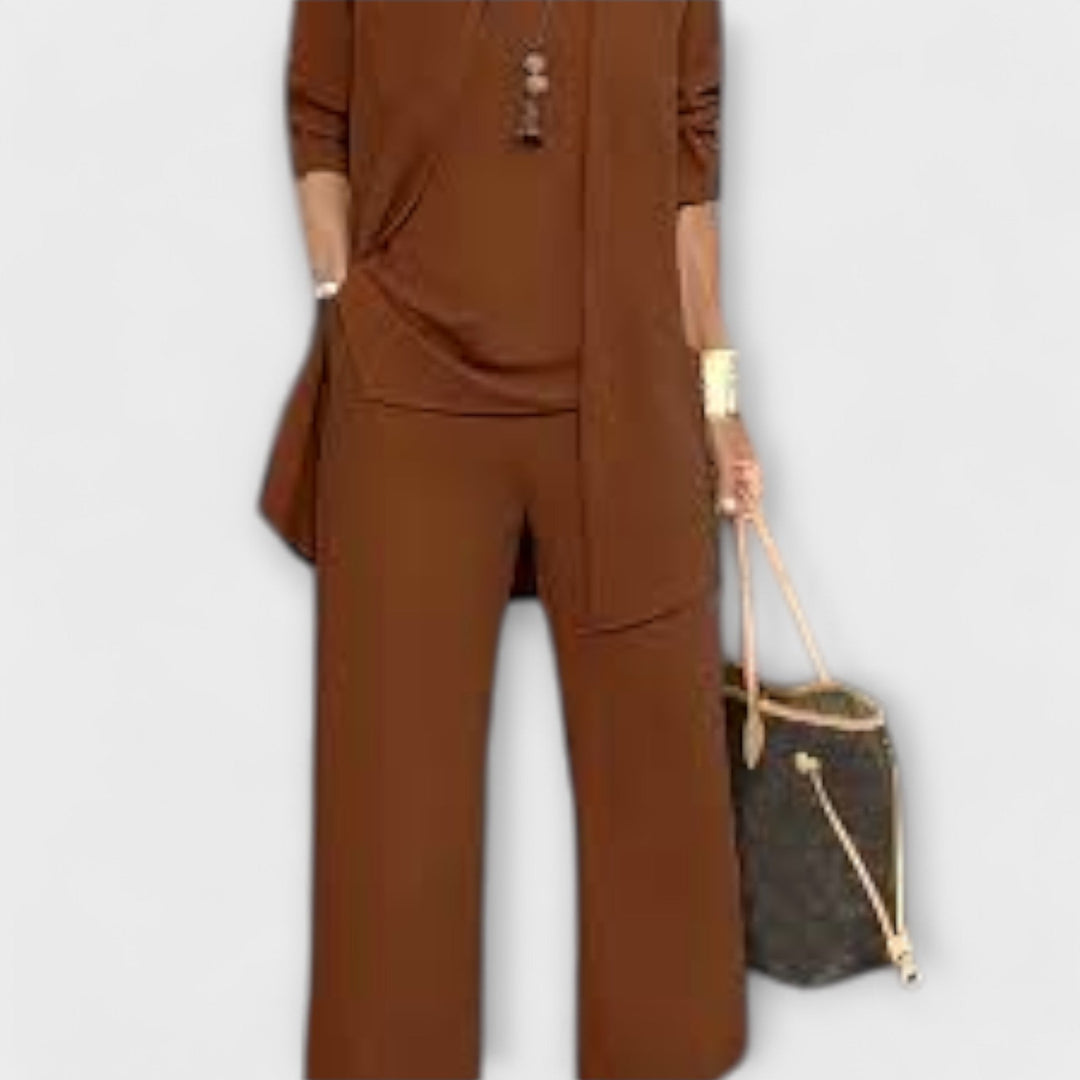 Lora - Juhuslik kolmekomplekt